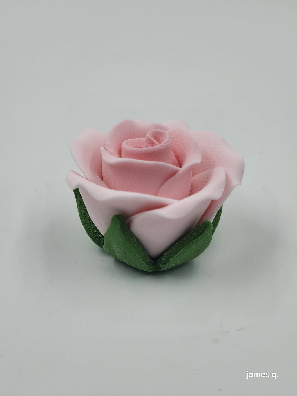 Gumpaste Rose with Leaves 8pc. 1" Small Pink  (146)