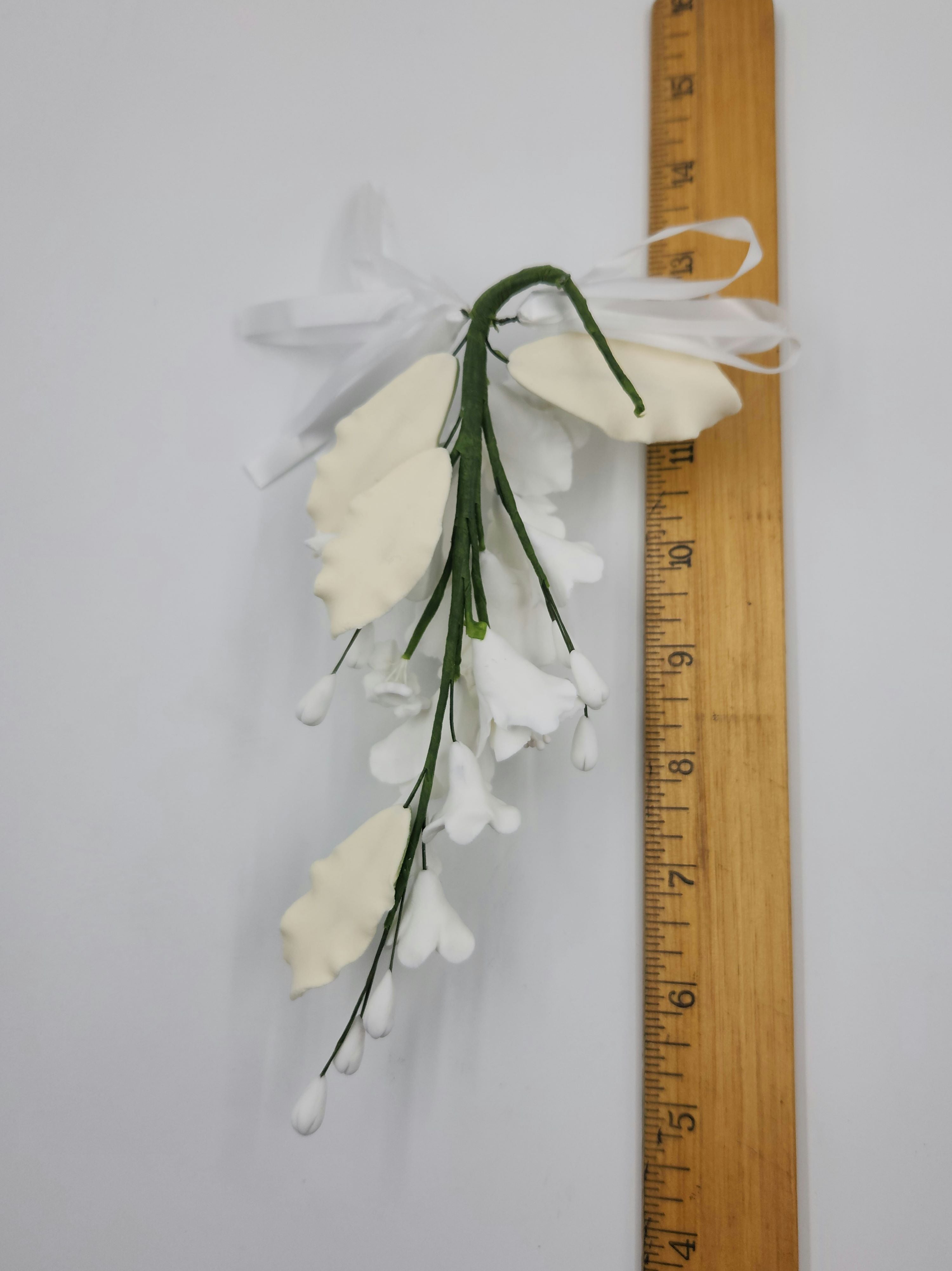Lily Open Spray 1pc. white (510)