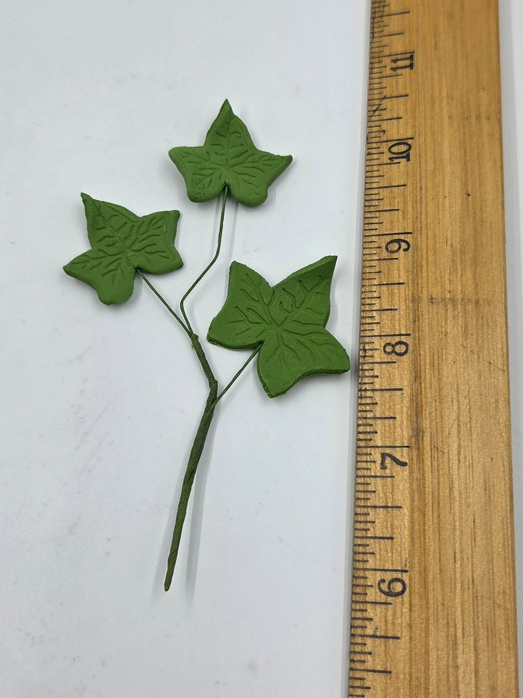 Ivy Leaf Spray 1 1/2" 2pc. Green (626G)