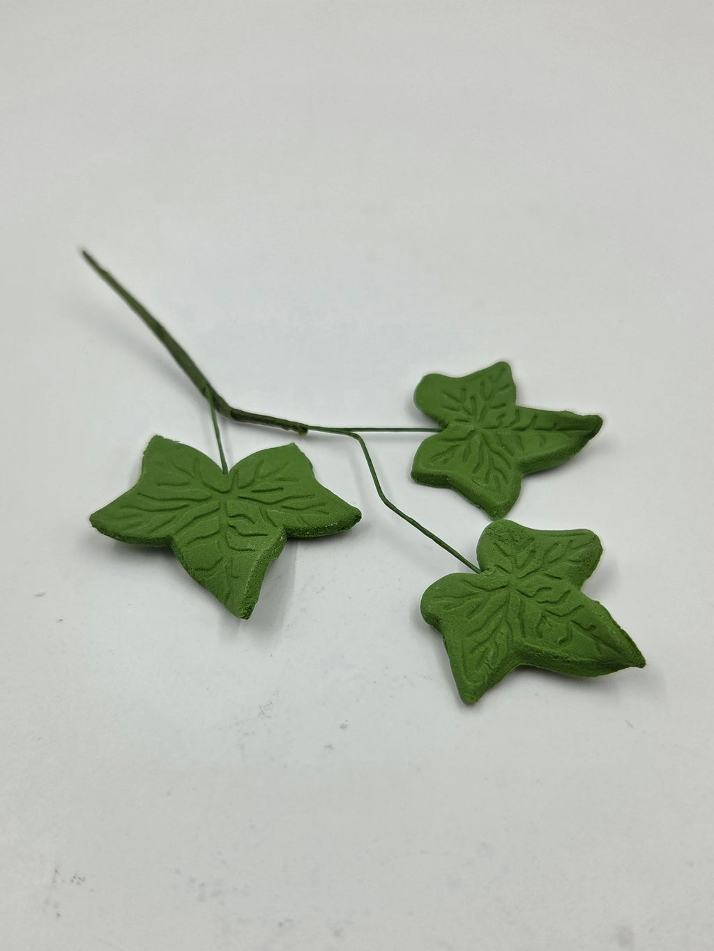 Ivy Leaf Spray 1 1/2" 2pc. Green (626G)