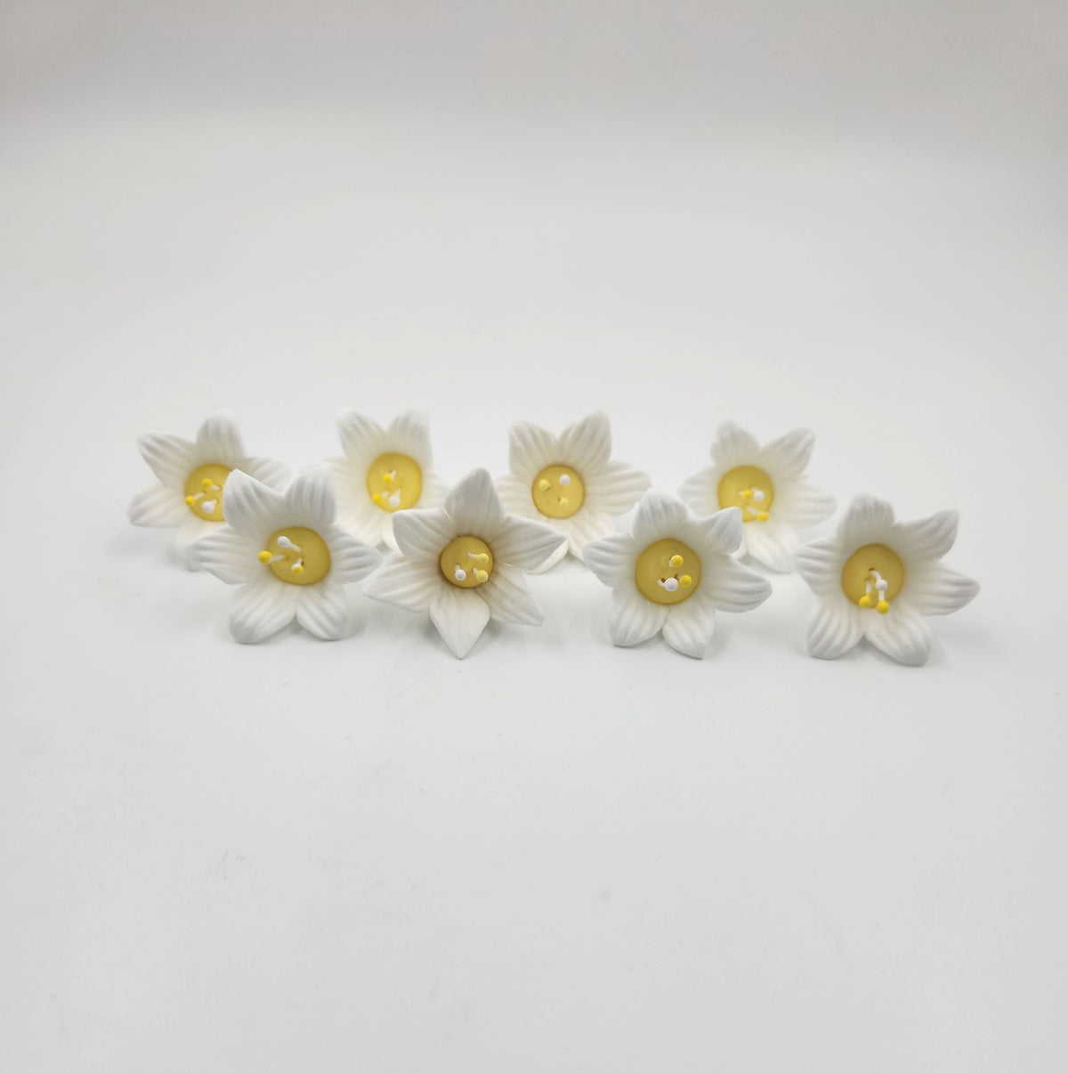 Gumpaste Floreal Flower 40mm 8pc. White (560)